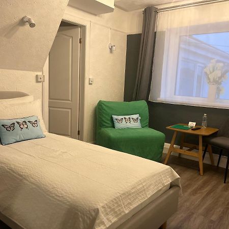 Orient B&B Holyhead Dış mekan fotoğraf