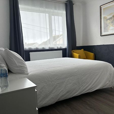 Orient B&B Holyhead Dış mekan fotoğraf