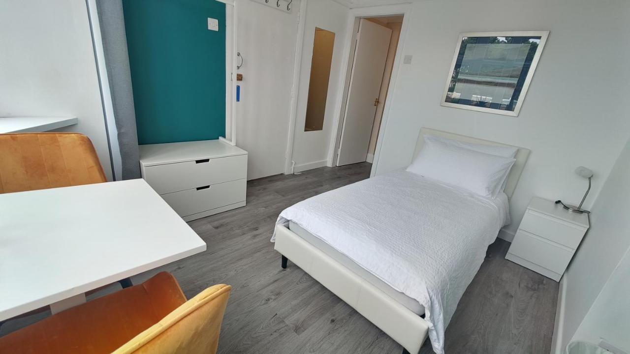 Orient B&B Holyhead Dış mekan fotoğraf