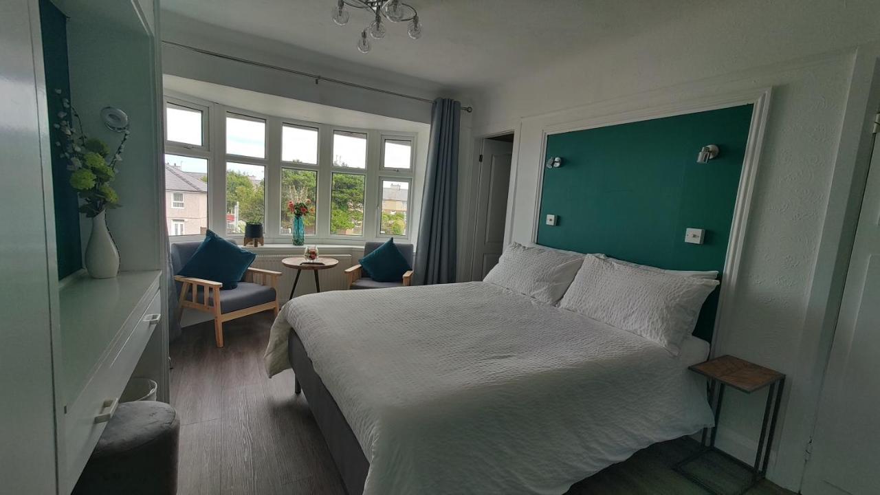 Orient B&B Holyhead Dış mekan fotoğraf