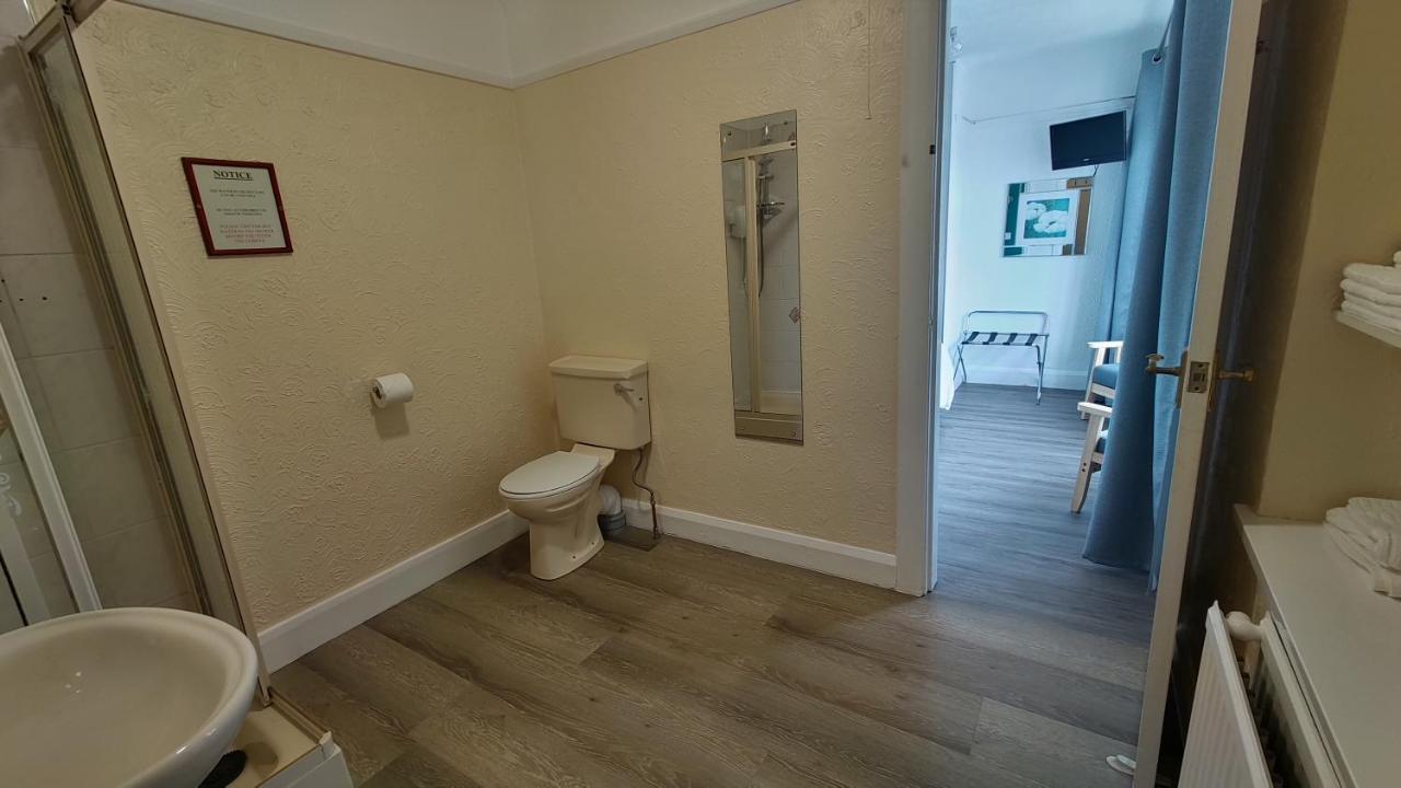 Orient B&B Holyhead Dış mekan fotoğraf