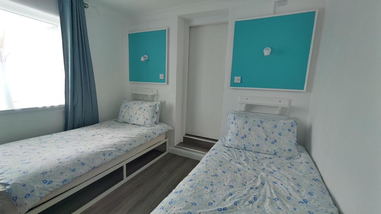 Orient B&B Holyhead Dış mekan fotoğraf