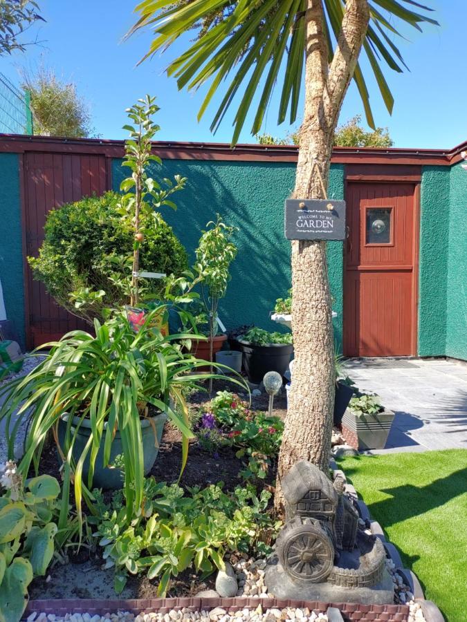Orient B&B Holyhead Dış mekan fotoğraf