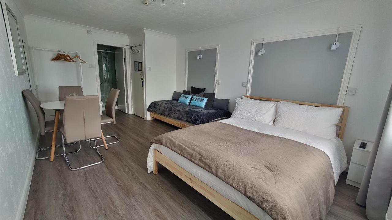 Orient B&B Holyhead Dış mekan fotoğraf
