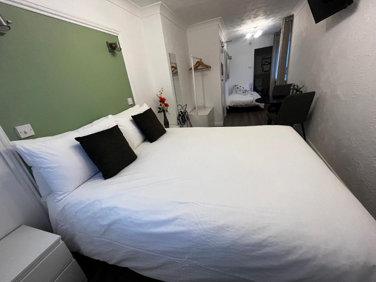 Orient B&B Holyhead Dış mekan fotoğraf