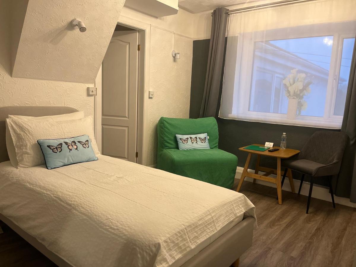 Orient B&B Holyhead Dış mekan fotoğraf